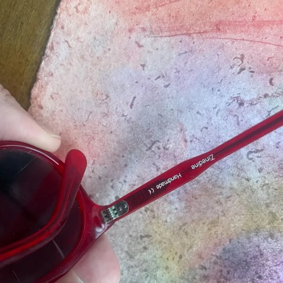 Sun Buddies Zinedine acetate sunglasses in cherry red - Picture 4 of 4